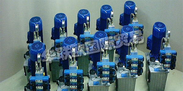 德國(guó)B&B HYDRAULIK-TECHNIK主要產(chǎn)品：B&B HYDRAULIK-TECHNIK閥門(mén)等。B&B HYDRAULIK-TECHNIK GmbH由Helitut Brocke和HenningB?hr于1983年在Witten-Herbede成立。目的是銷(xiāo)售用于骨料結(jié)構(gòu)的液壓元件和液壓附件。在短時(shí)間內(nèi)，對(duì)完整的Hydraulilk系統(tǒng)的需求變得非常大，以至于他們的生產(chǎn)開(kāi)始了。