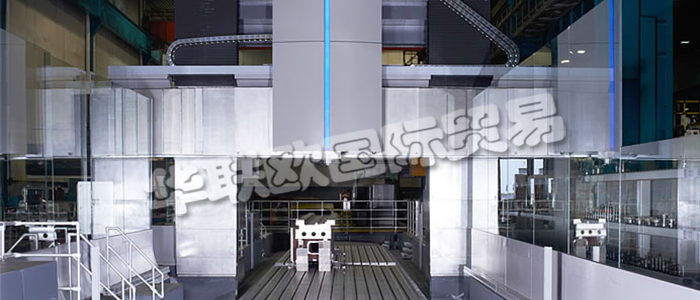 基于幾十年豐厚的制造經(jīng)驗和行業(yè)標桿者，WALDRICHSIEGEN銑床產(chǎn)品進行了革命性地改革。這一改革使得其在高精度和高性能龍門銑床市場再一次的成為標桿。與已經(jīng)上市的產(chǎn)品相比，在性能和扭矩方面都進行了改革，并且提高操作性。ProfiMill用于加工精密超大工件。ProfiMillcompact通過寬度在2.7到4.2米之間，對于中小型尺寸加工工件的客戶來說是理想的龍門寬度。